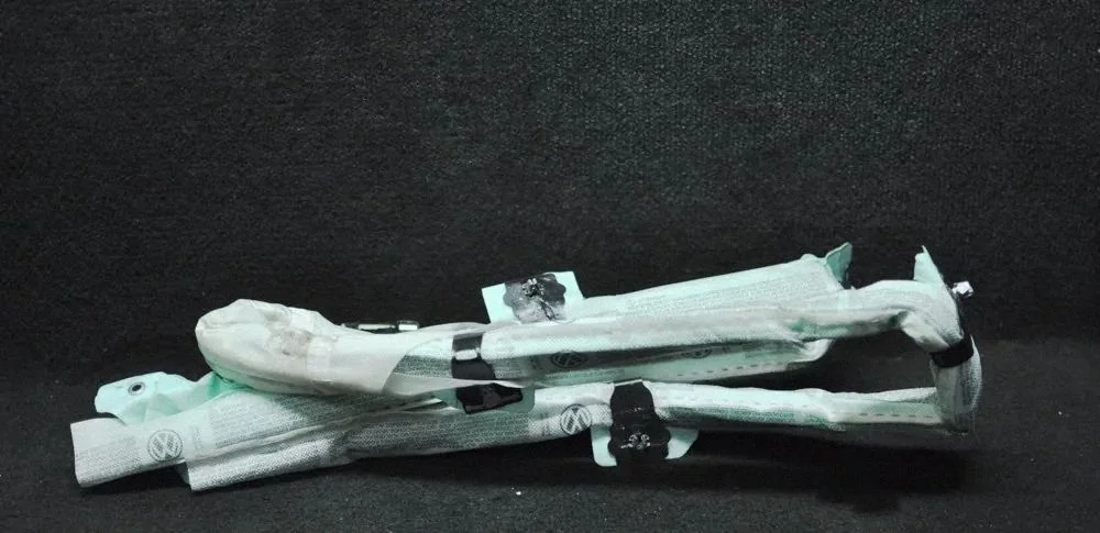 Jumta drošības spilvens (aizkars) – Volkswagen Passat CC (2008-2016)