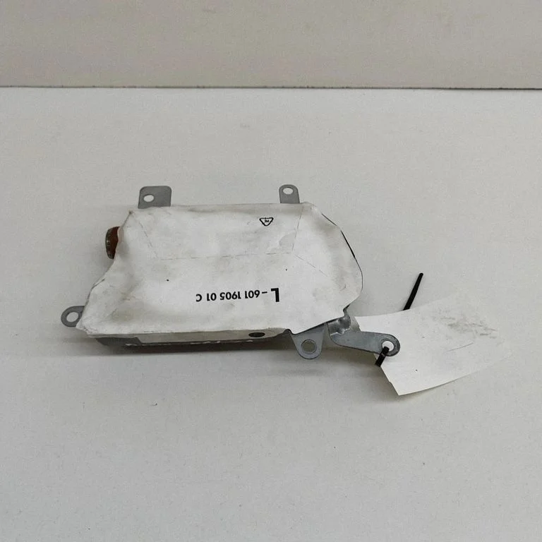Priekšējo durvju drošības spilvens – BMW 5. sērija E60 E61 (2004-2010)