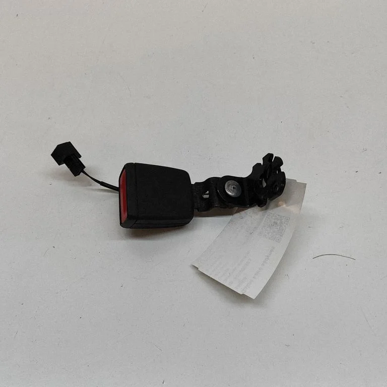 Tagumise turvavöö pannal – Audi A4 S4 B9 (2015-2019)