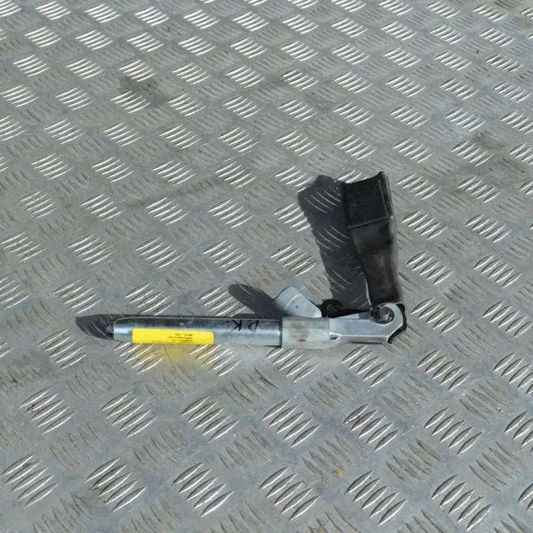 Front seatbelt buckle – Opel Insignia A (2008-2017)