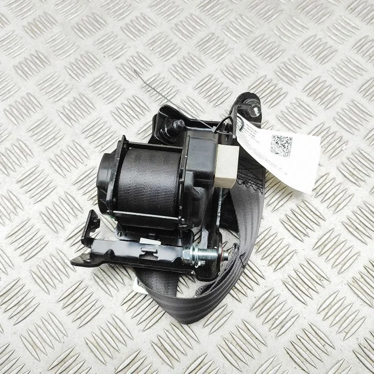 Rear seatbelt 89820A6010 – KIA Ceed (2012-2018)