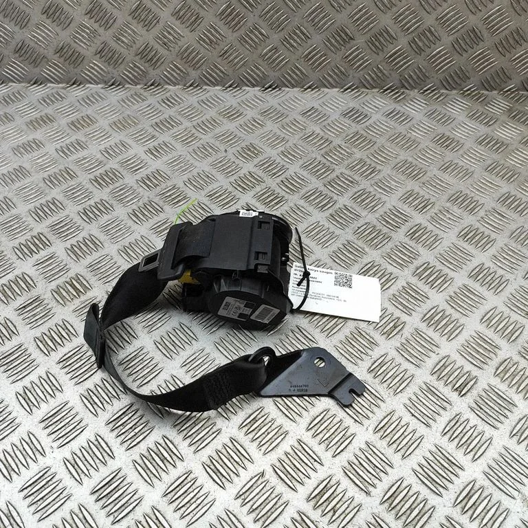 Tagumine turvavöö L011704