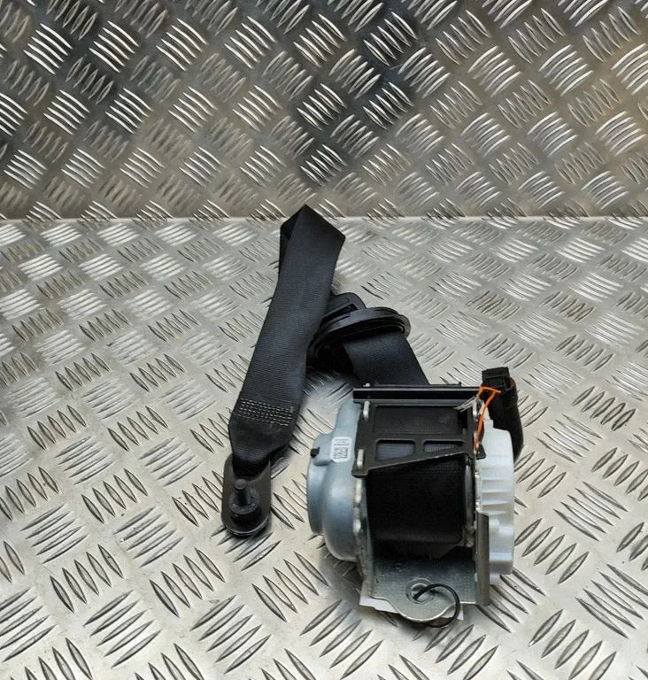 Rear seatbelt – BMW X5M G05 F95 (2019-)