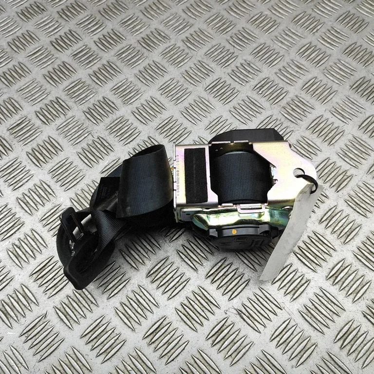 Tagumine turvavöö 31462756