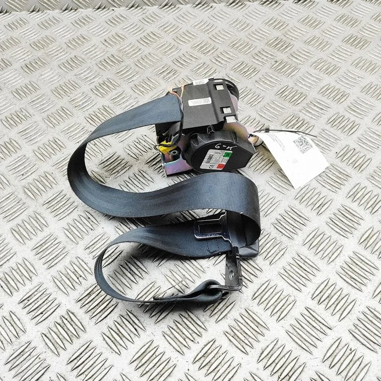 Rear seatbelt – Volvo C40 (2021-)