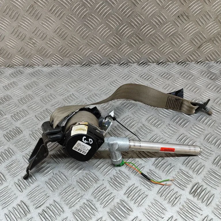 Tagumine turvavöö 6061536R0C