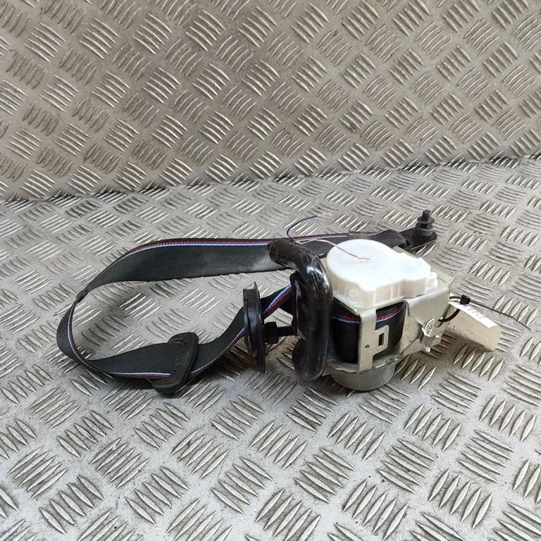 Aizmugurējā drošības josta 13595177