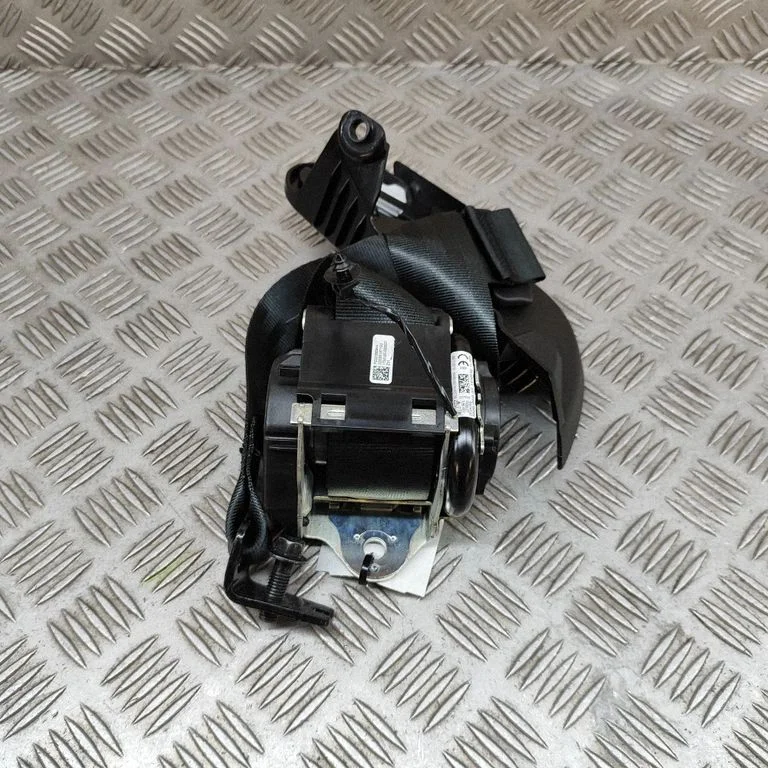 Aizmugurējā drošības josta 32288170