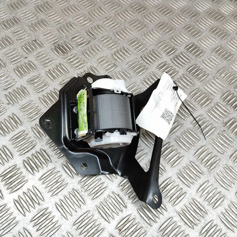 Rear seatbelt 7M5340