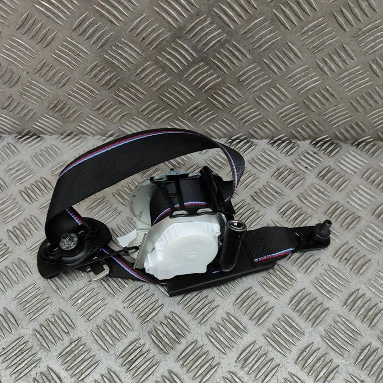 Tagumine turvavöö 8092041