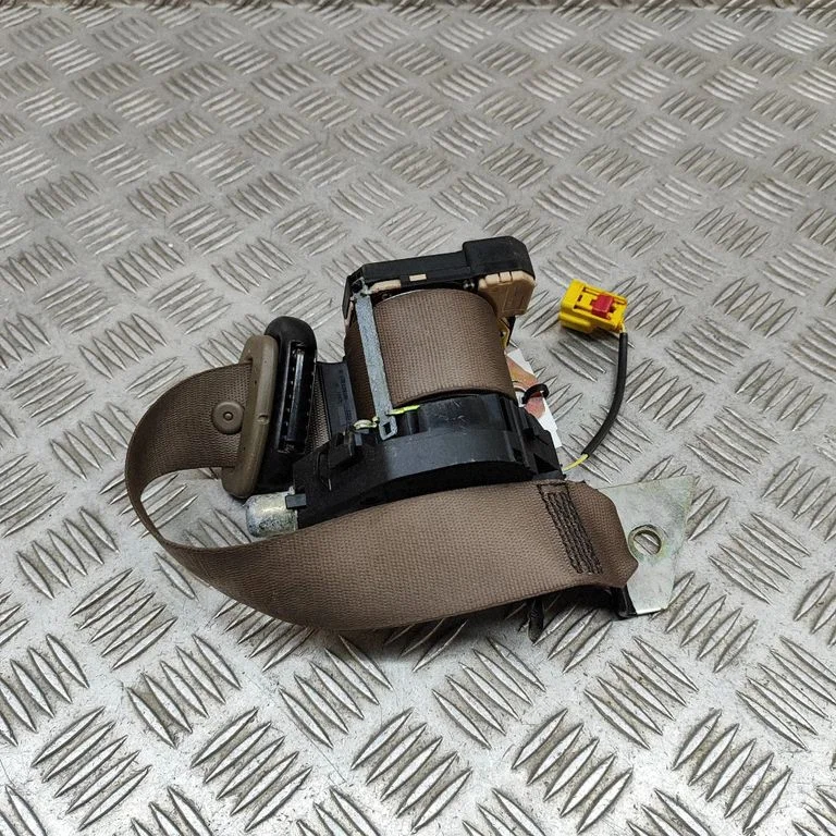 Tagumine turvavöö 4R83F611B69AAAMB