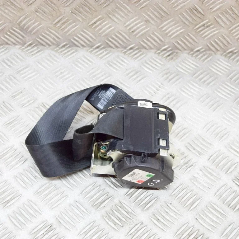Rear seatbelt – Volvo S90, V90 (2016-)