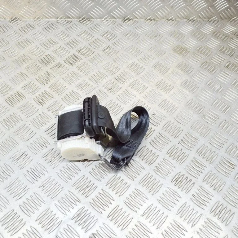 Aizmugurējā drošības josta 34028155H – Ford Fiesta ST (2013-2017)