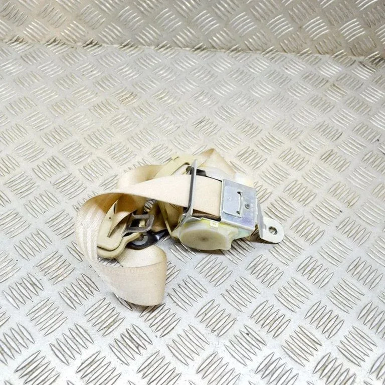 Rear seatbelt – Hyundai Santa Fe (2006-2012)