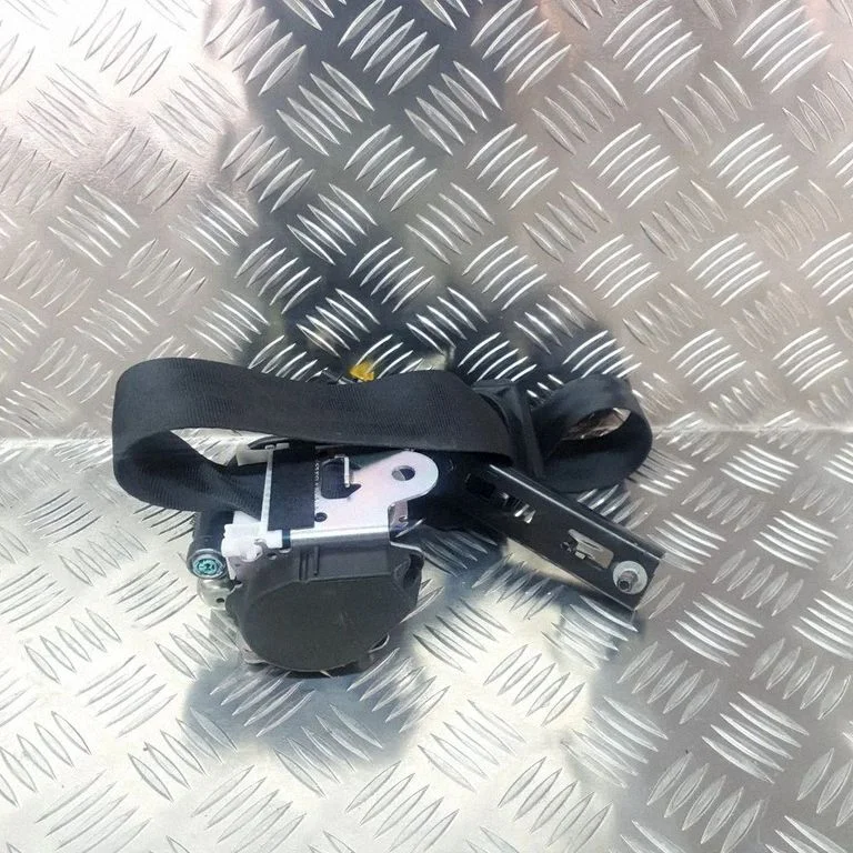 Aizmugurējā drošības josta 16521700A
