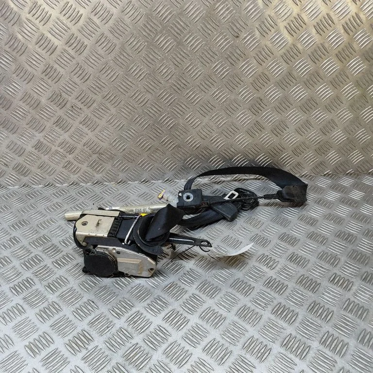 Priekšējā drošības josta 8B3857706A