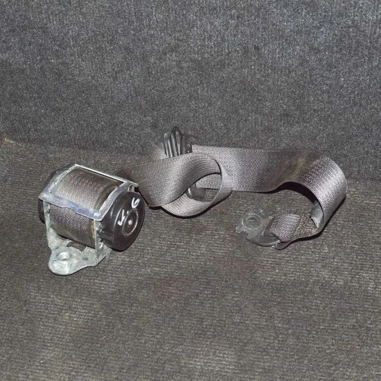 Aizmugurējā drošības josta – Opel Corsa D (2006-2014), kreisā