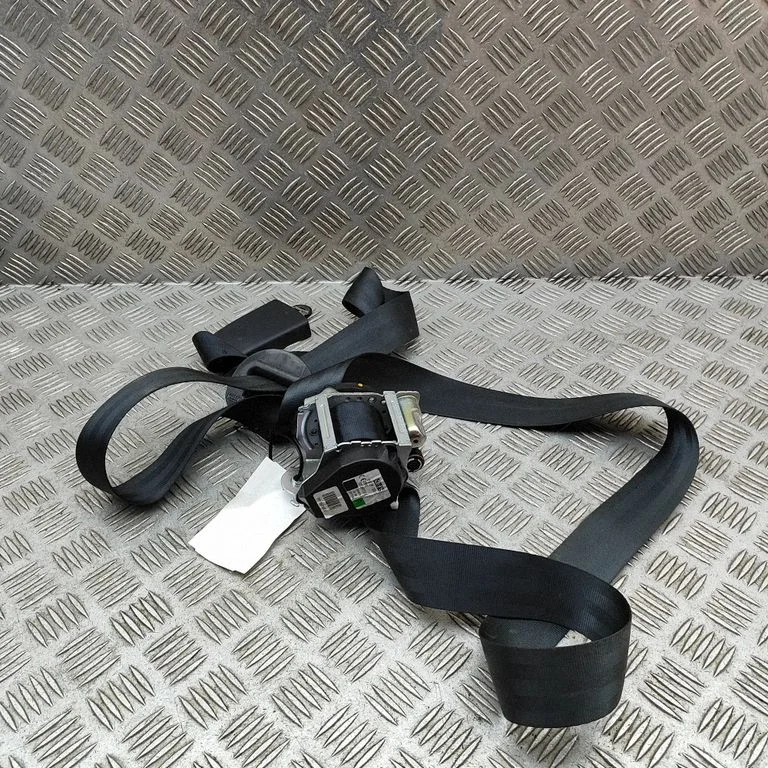 Priekšējā drošības josta 635345700A