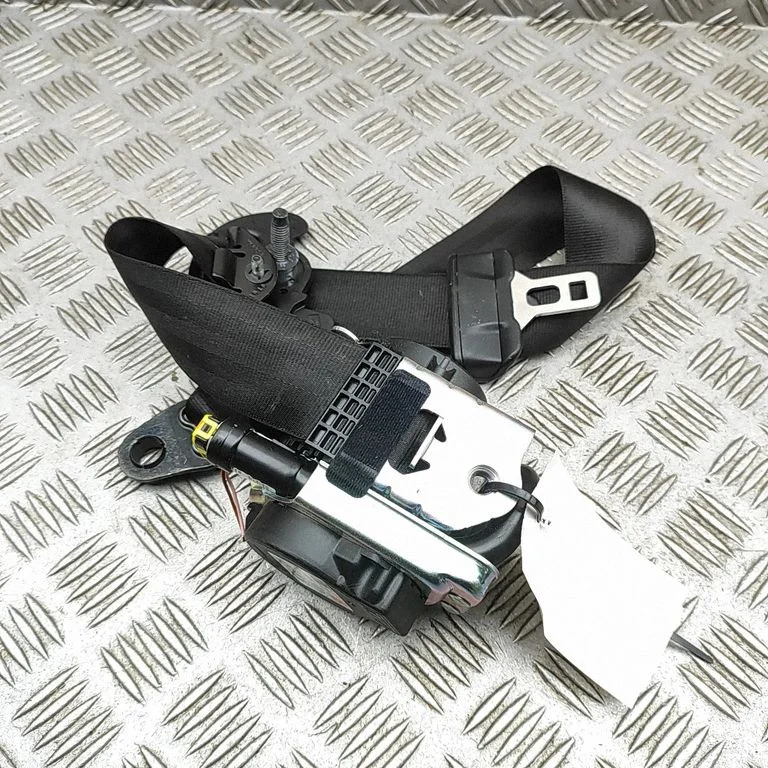 Priekšējā drošības josta HK83611B09AC