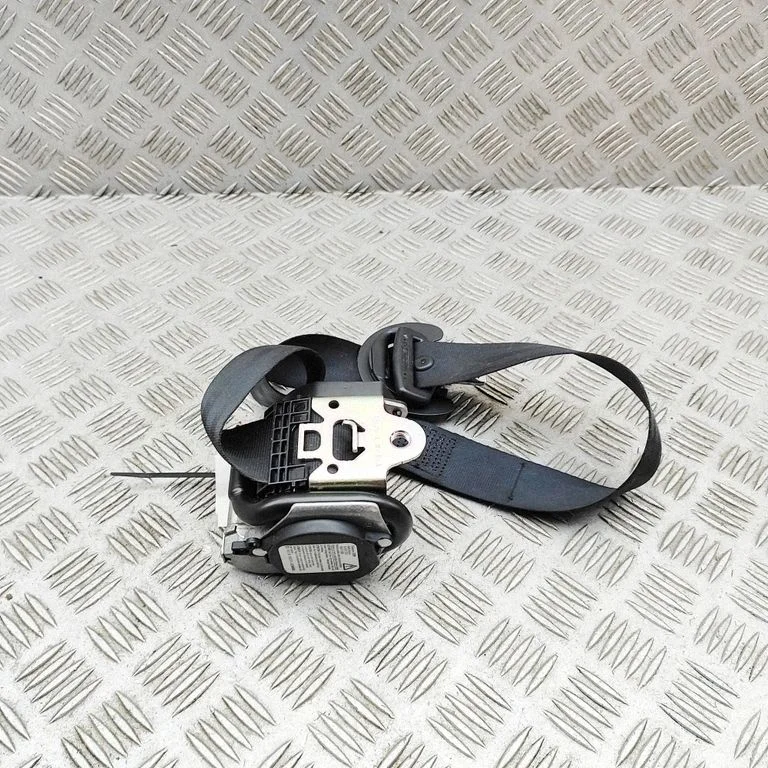 Priekšējā drošības josta 1K8857706A