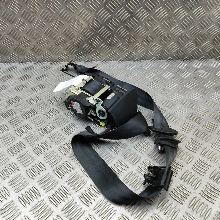 Priekšējā drošības josta 32353401
