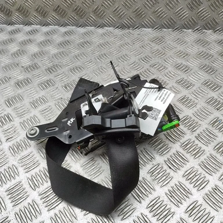 Priekšējā drošības josta A2078605985