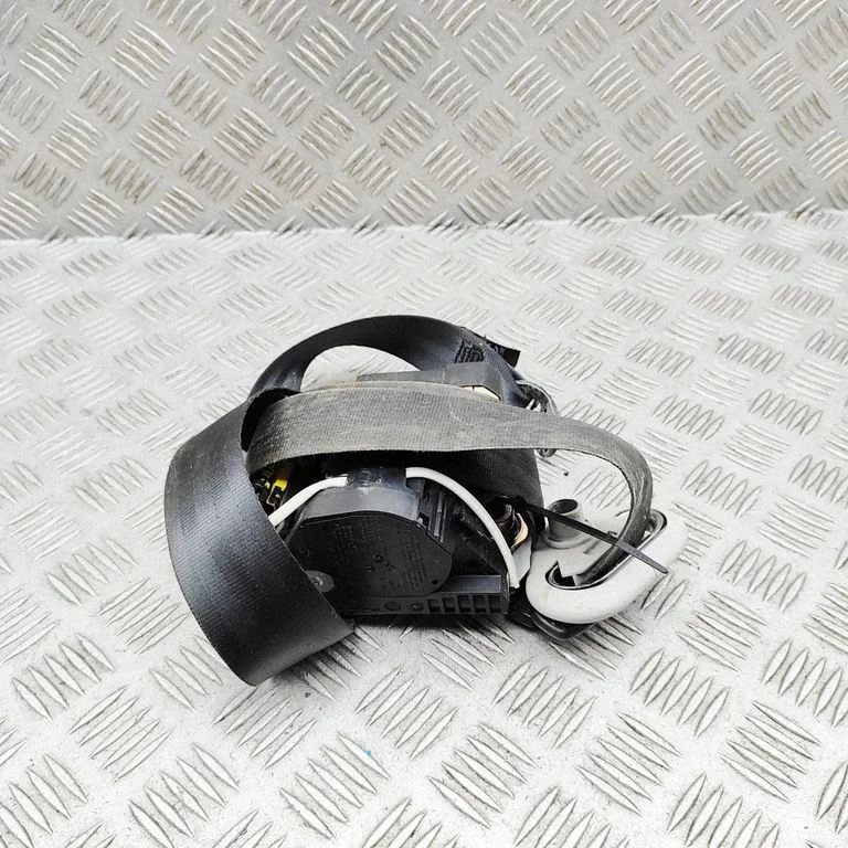 Priekšējā drošības josta 7H0857737DE