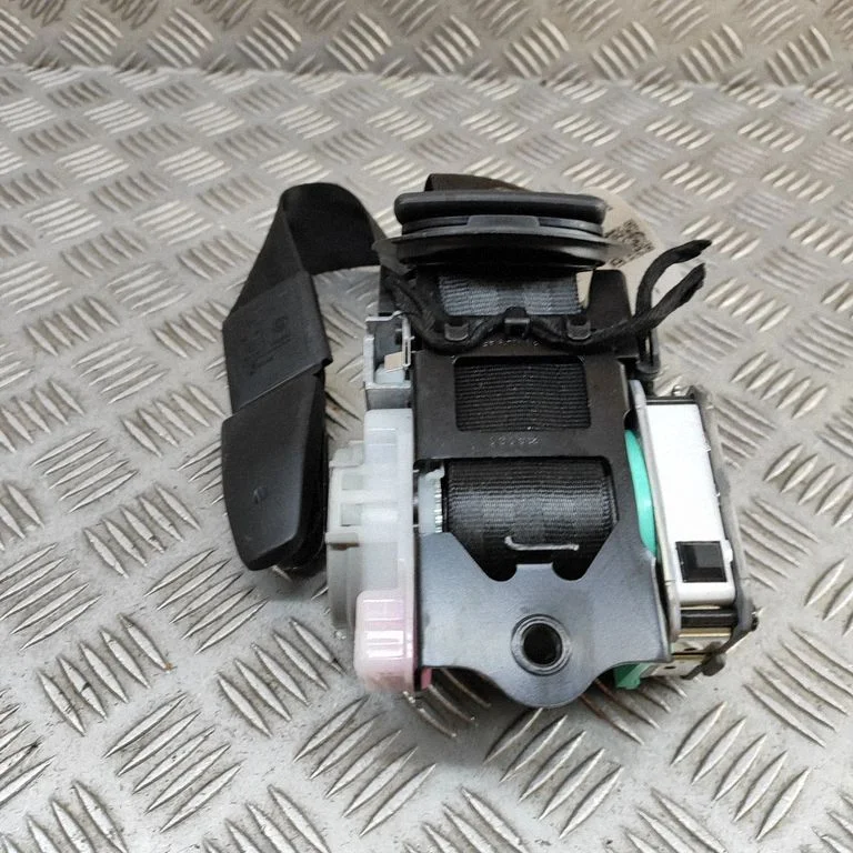 Front seatbelt 4G8857706M