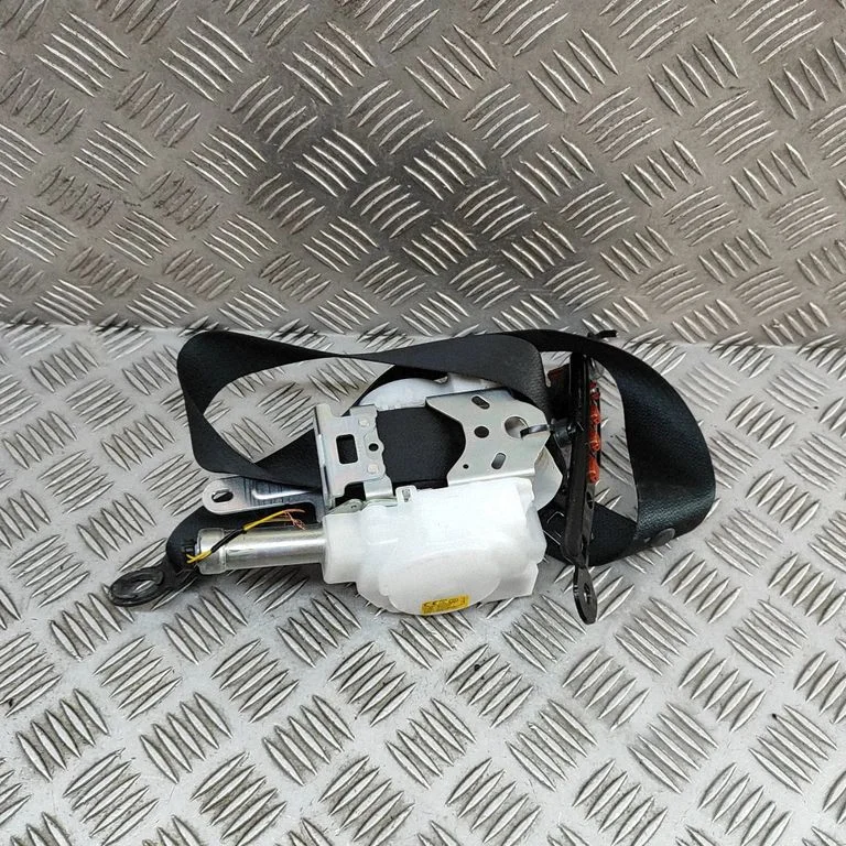 Priekšējā drošības josta 7322076181