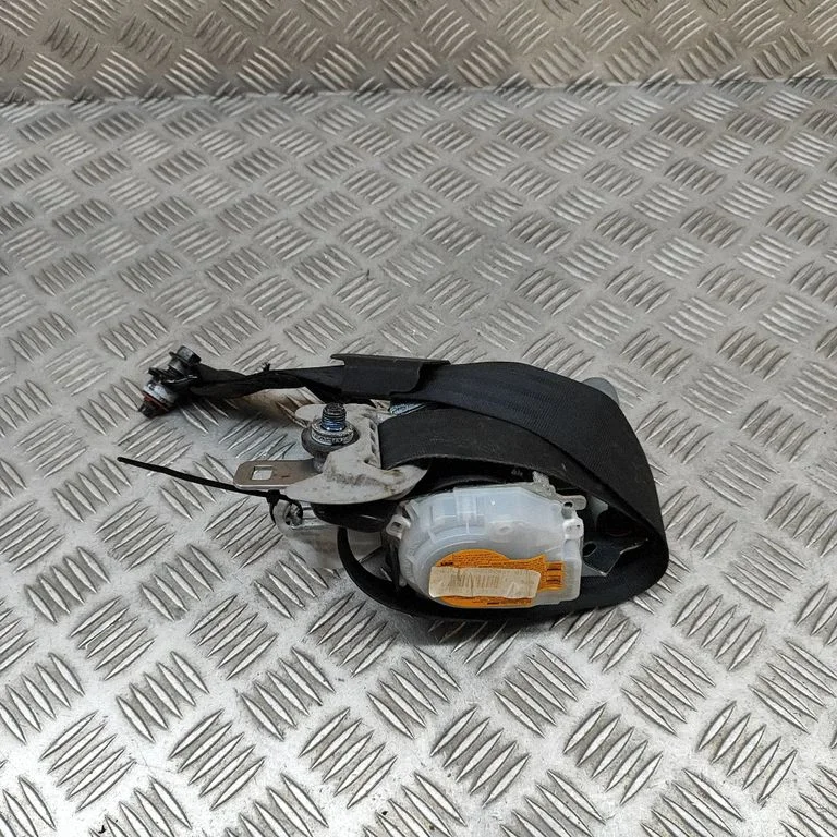 Priekšējā drošības josta 88820A6000