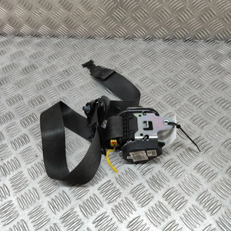 Front seatbelt 13251173 – Chevrolet Cruze (2009-2016)