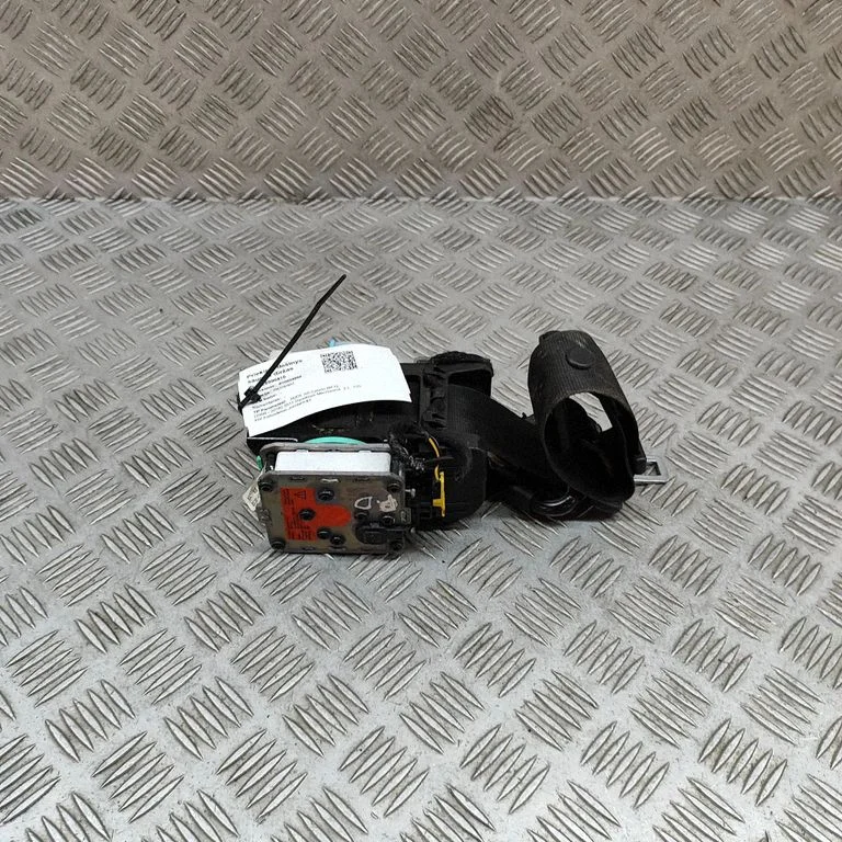 Front seatbelt – Audi A5 Sportback 8TA (2009-2016)