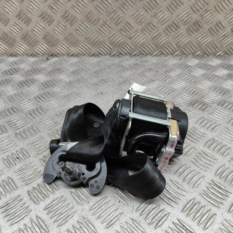 Priekšējā drošības josta HK83611B09AC