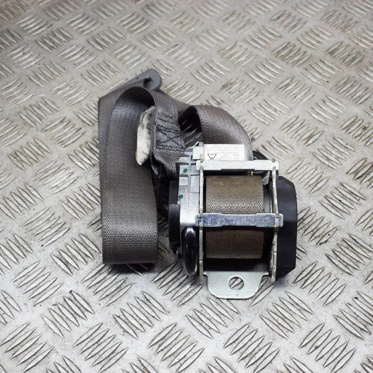 Priekšējā drošības josta 606008501D