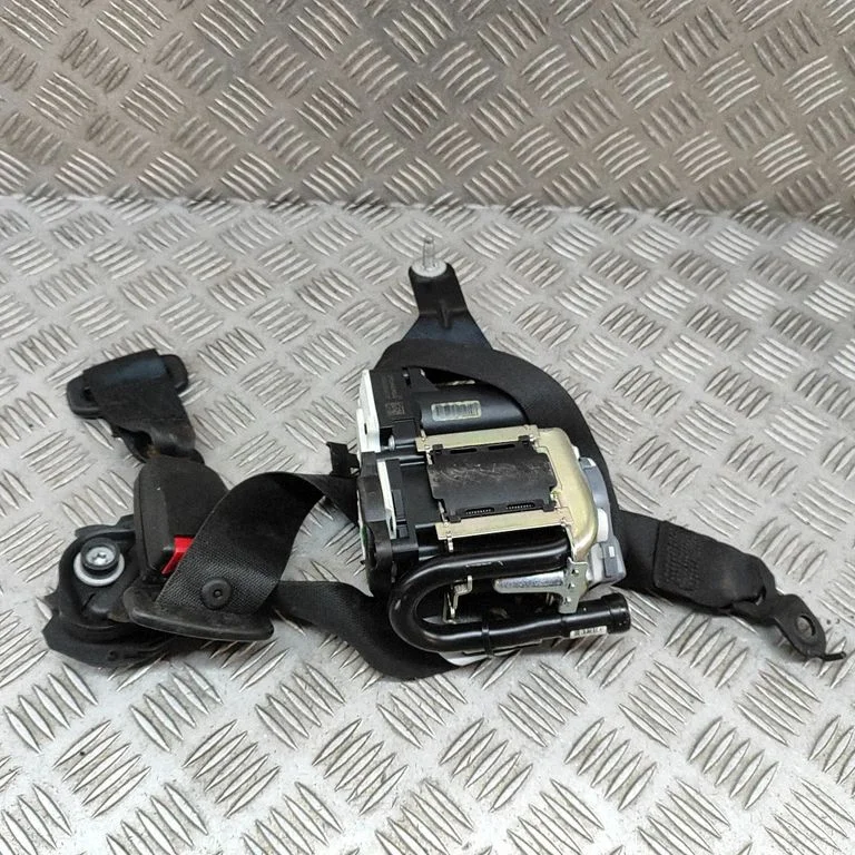 Priekšējā drošības josta A2128600886