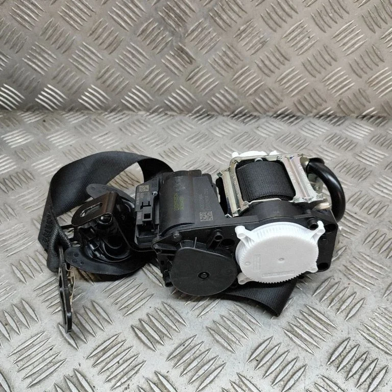 Front seatbelt A2978609101