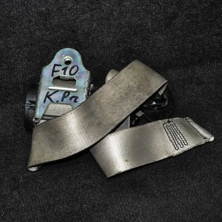 Front seatbelt – BMW 5 Series F10 F11 (2009-2016)