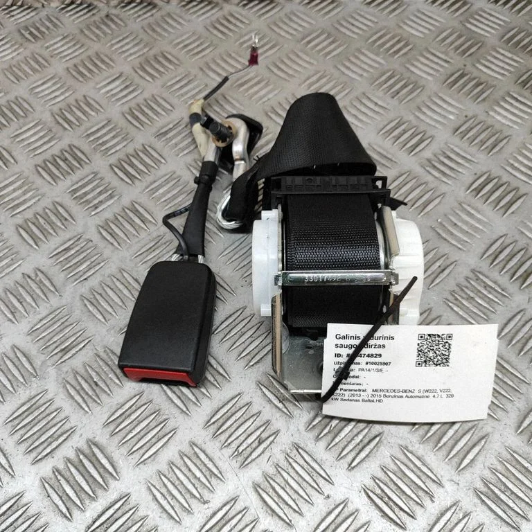 Vidējā drošības josta (aizmugurē) A2228601585