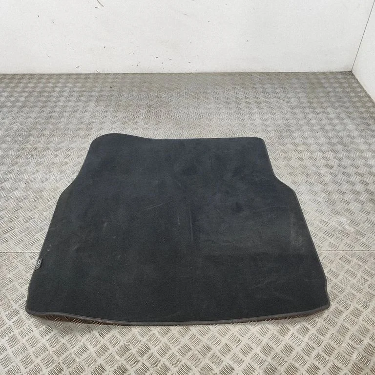 Bagāžnieka grīdas pārklājs A2066804902