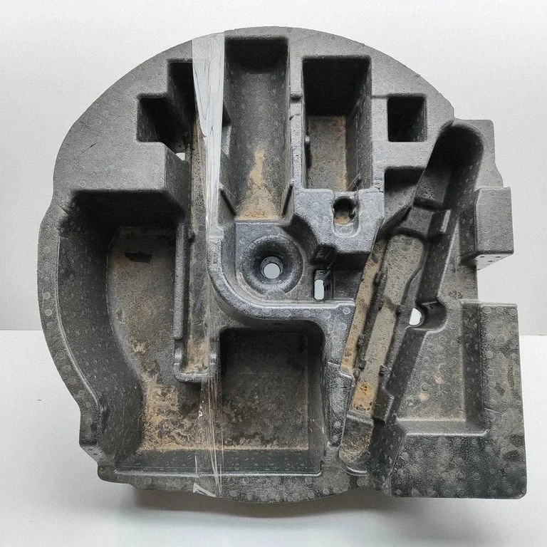 Muu pagasiruumi viimistluse osa 4M8012109C – Audi RS Q8 (2019-)