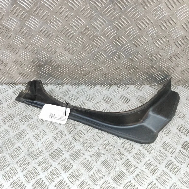 Cita bagāžnieka apdares detaļa – BMW 5. sērija G30 G31 G38 (2016-)