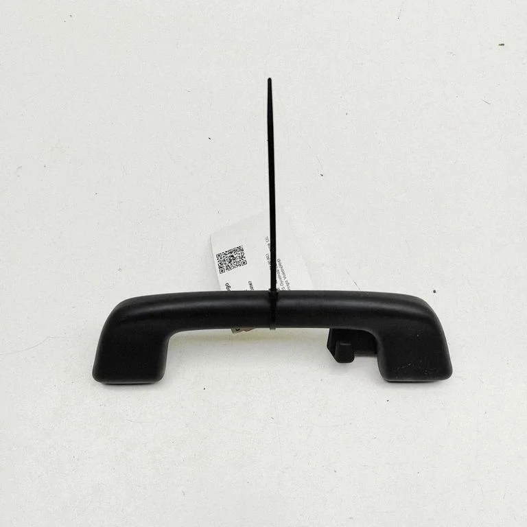 Tagumine lae käepide BDGH69470C