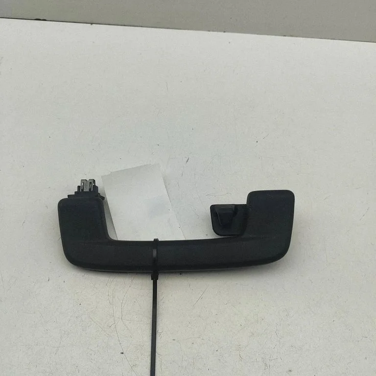 Tagumine lae käepide 8Y0857644 – Audi Q6 e-tron (2024-)