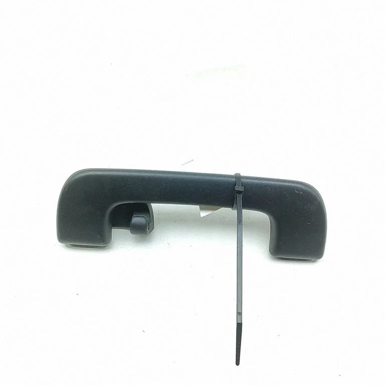 Rokturis aizmugurējais 8R0857608D