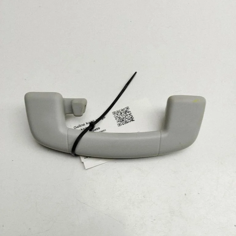 Rokturis aizmugurējais 3V0857643A