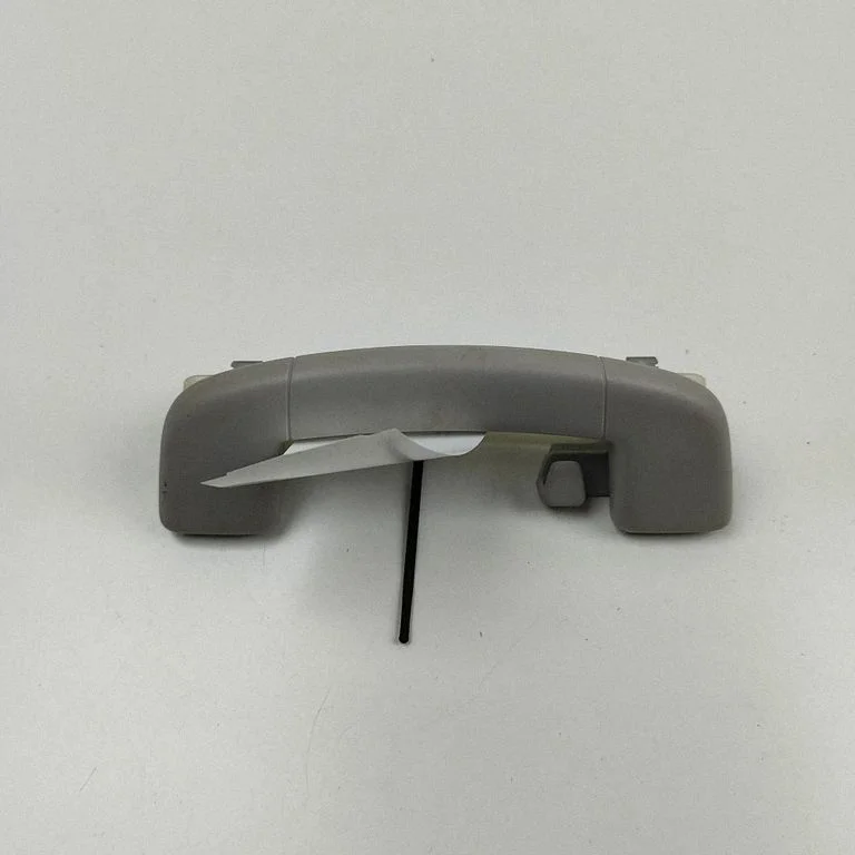 Tagumine lae käepide – Volkswagen Passat B8 USA (2016-2023)
