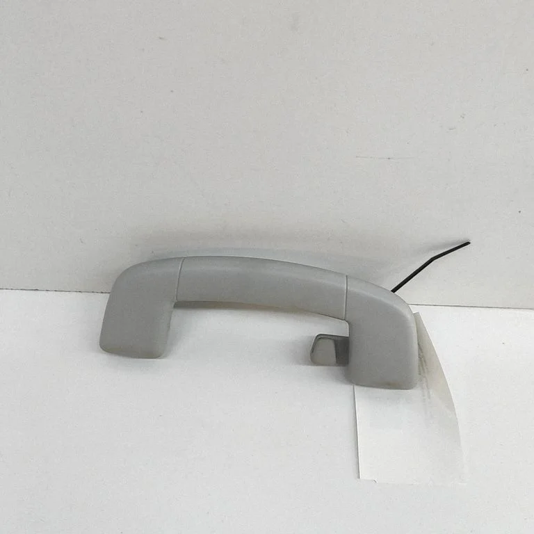 Rokturis aizmugurējais 3V0857643A