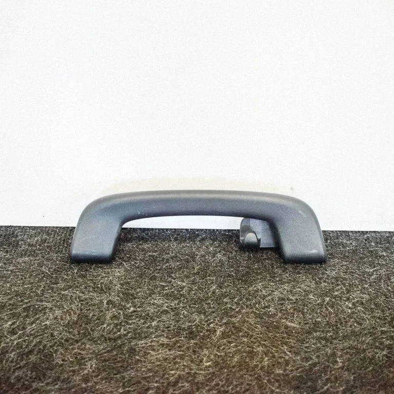 Tagumine lae käepide – vasak