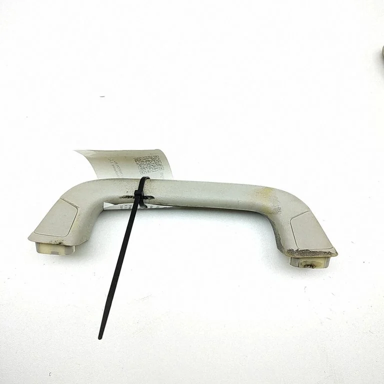 Front interior roof grab handle – Mitsubishi L200 (2015-)