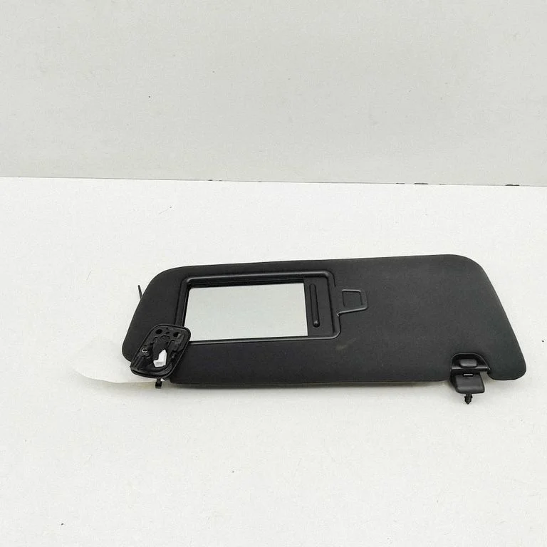 Päikesesirm 85202D4770WK – KIA Optima (2015-2020)